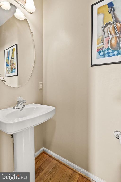 Image 32 of property listing at 38607 MILLSTONE DRIVE, Purcellville, VA 20132