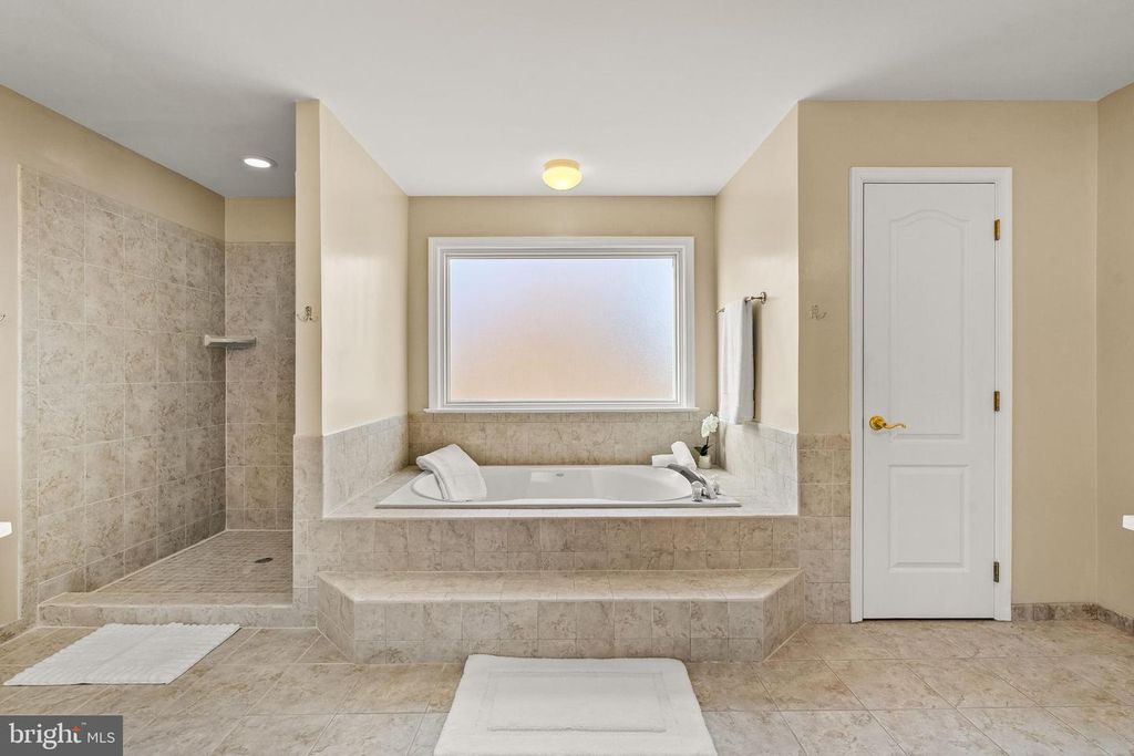 Image 41 of property listing at 38607 MILLSTONE DRIVE, Purcellville, VA 20132