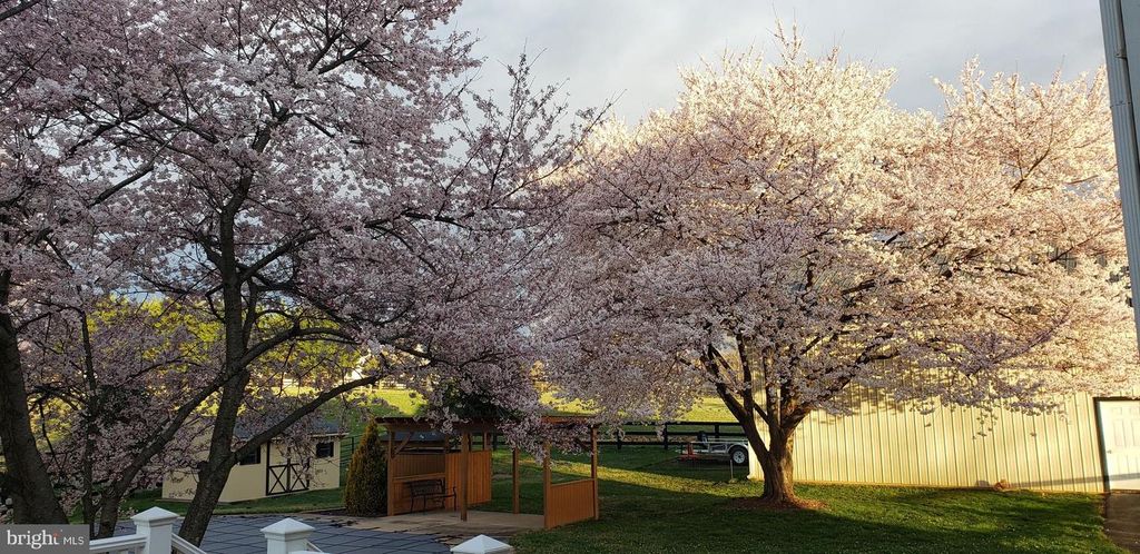 Image 65 of property listing at 38607 MILLSTONE DRIVE, Purcellville, VA 20132