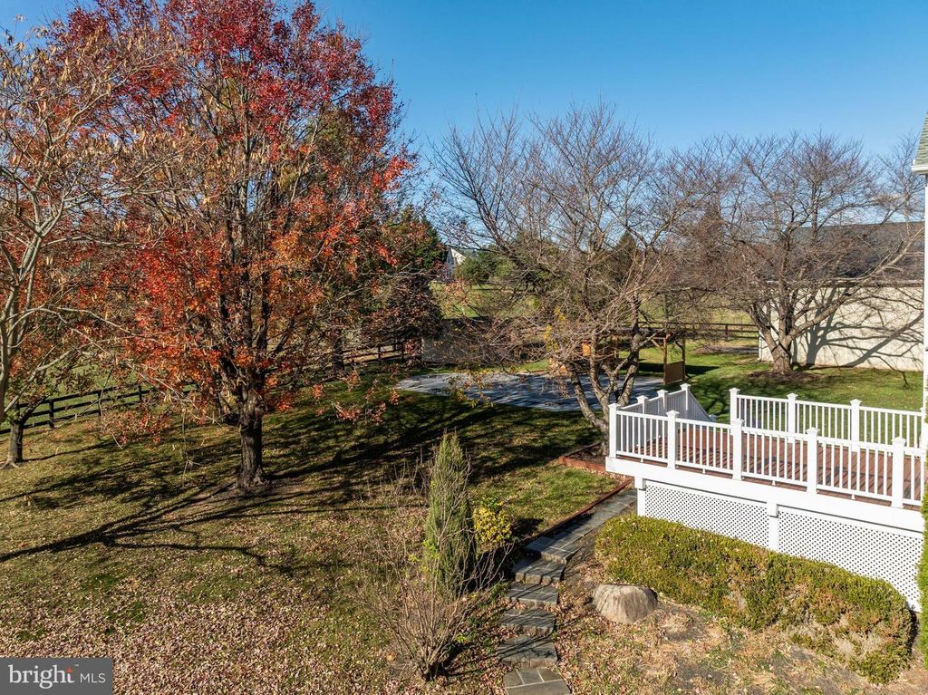 Image 72 of property listing at 38607 MILLSTONE DRIVE, Purcellville, VA 20132