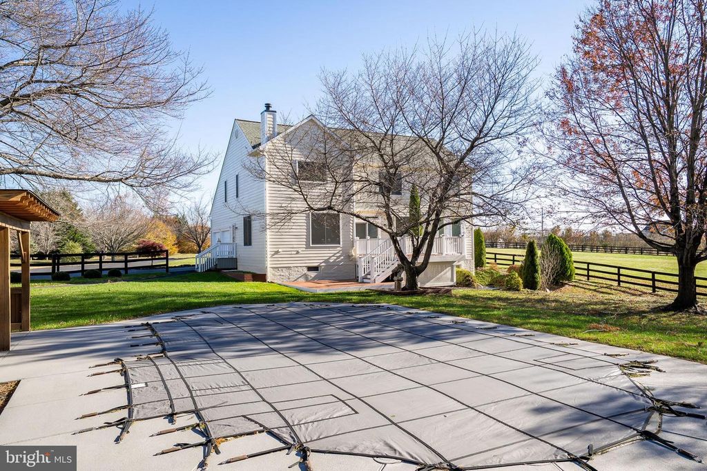 Image 77 of property listing at 38607 MILLSTONE DRIVE, Purcellville, VA 20132