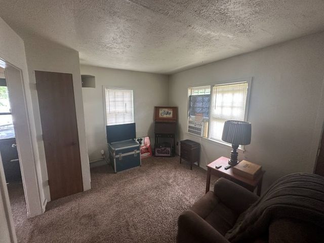 809 11th Street, De Witt, IA 52472