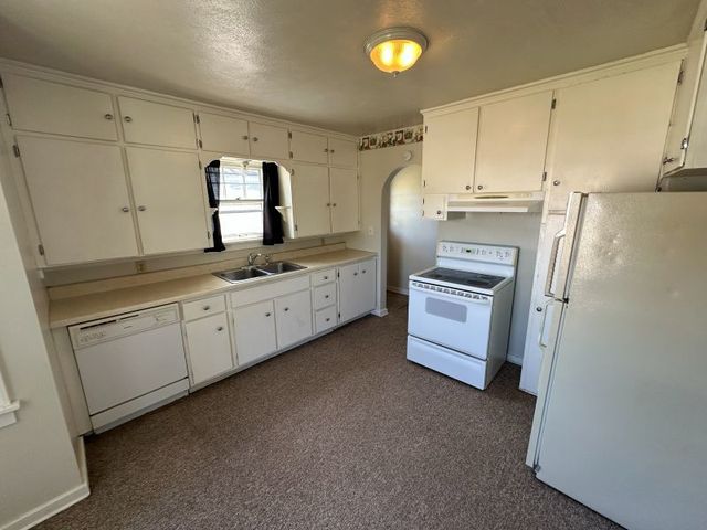 809 11th Street, De Witt, IA 52472