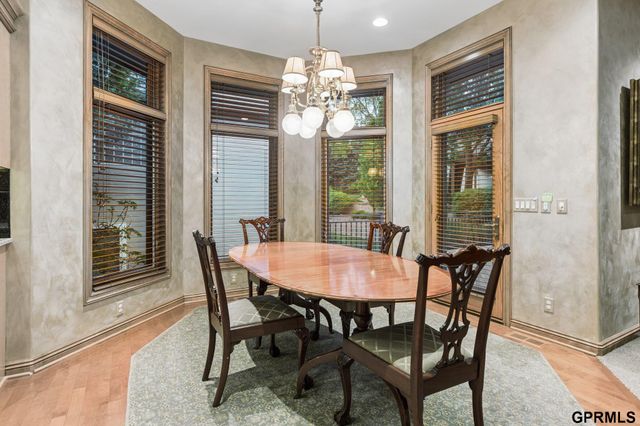 1427 N 133 Street, Omaha, NE 68154