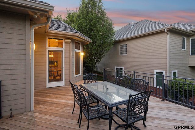 1427 N 133 Street, Omaha, NE 68154