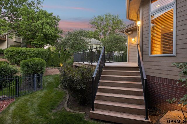 1427 N 133 Street, Omaha, NE 68154
