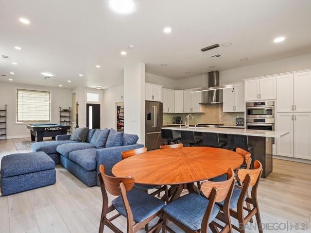 5150 Frost Ave., Carlsbad, CA 92008