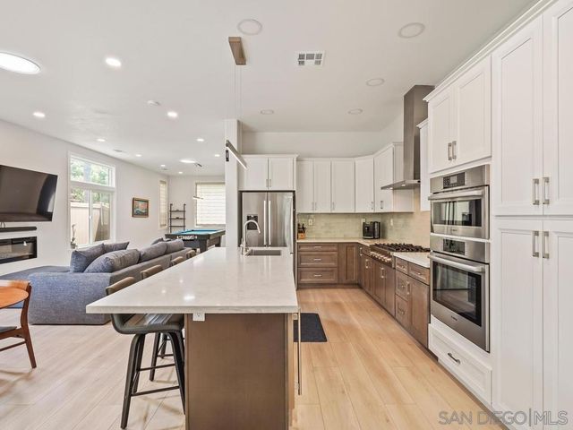 5150 Frost Ave., Carlsbad, CA 92008