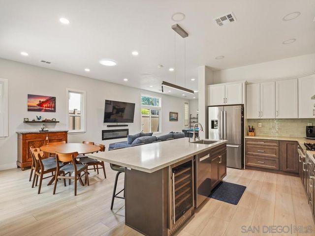5150 Frost Ave., Carlsbad, CA 92008