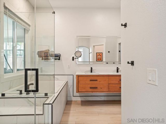 5150 Frost Ave., Carlsbad, CA 92008