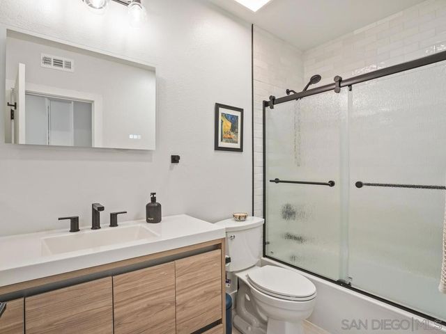 5150 Frost Ave., Carlsbad, CA 92008