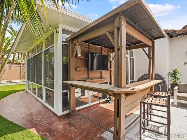 5150 Frost Ave., Carlsbad, CA 92008