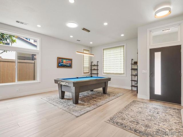 5150 Frost Ave., Carlsbad, CA 92008