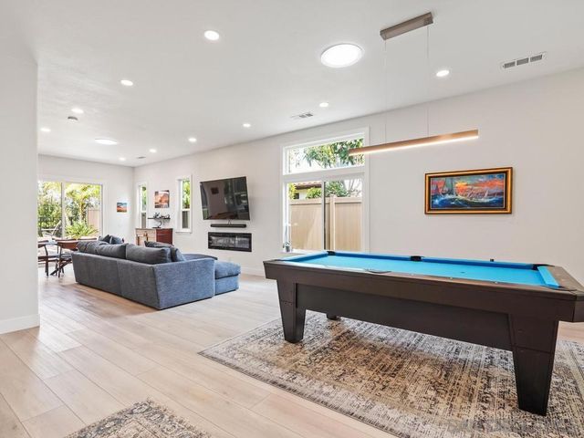 5150 Frost Ave., Carlsbad, CA 92008