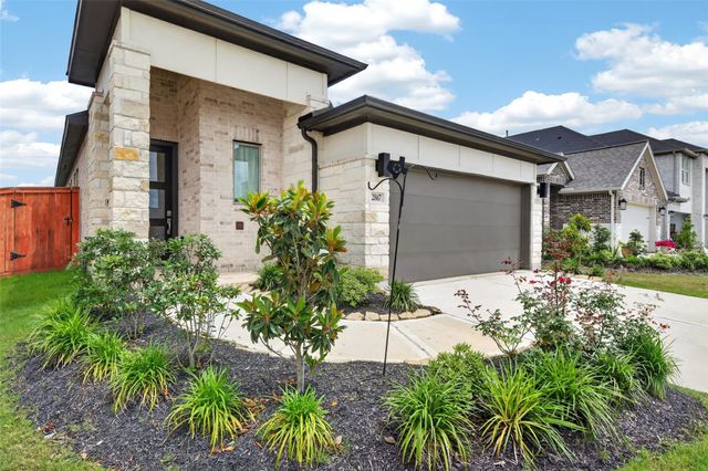 2867 Orange Leaf Drive, Brookshire, TX 77423