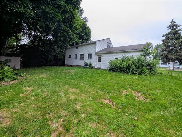 29 Park Avenue, Gates, NY 14606
