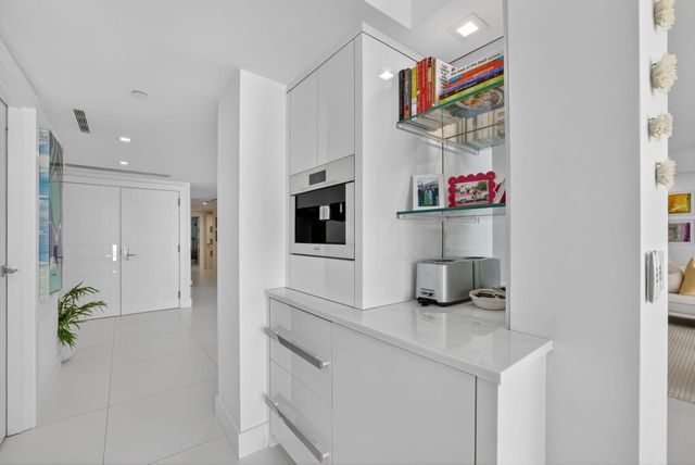 1400 S Ocean Boulevard 1403, Boca Raton, FL 33432