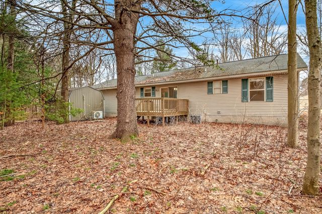 9324 Whitbeck Road, Montague City, MI 49437