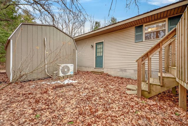 9324 Whitbeck Road, Montague City, MI 49437