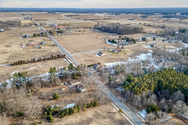 9324 Whitbeck Road, Montague City, MI 49437