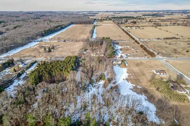 9324 Whitbeck Road, Montague City, MI 49437