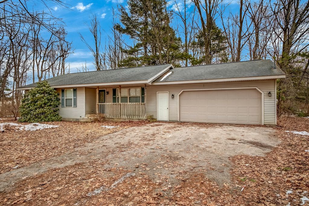 9324 Whitbeck Road, Montague City, MI 49437