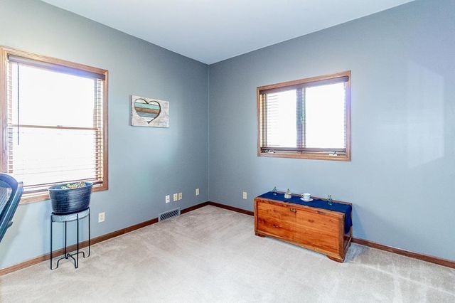 1002 MILL STREET, New London, WI 54961