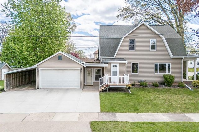 1002 MILL STREET, New London, WI 54961