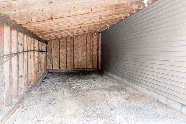 1002 MILL STREET, New London, WI 54961