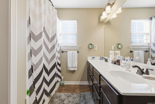 1107 Fox Chase, Bryant, AR 72022