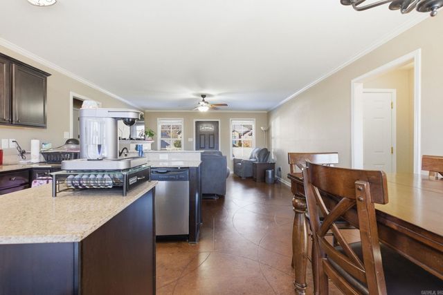 1107 Fox Chase, Bryant, AR 72022