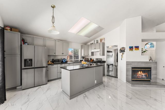 37141 Golden Oak Drive, Palmdale, CA 93552