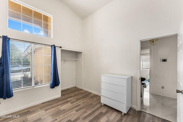 37141 Golden Oak Drive, Palmdale, CA 93552