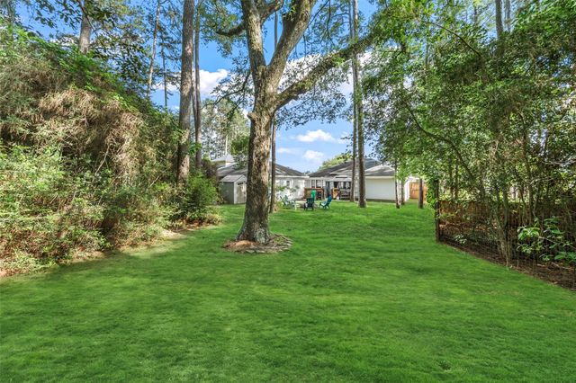 181 Wyndemere Drive, Montgomery, TX 77356