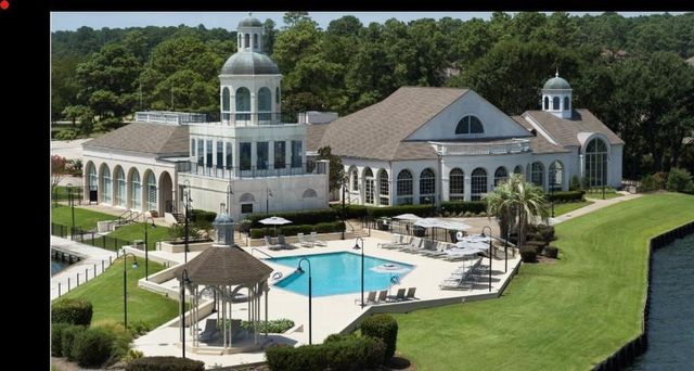 181 Wyndemere Drive, Montgomery, TX 77356