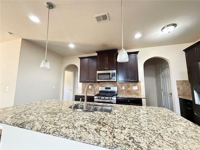 209 Emporia Loop, Mcdonough, GA 30253