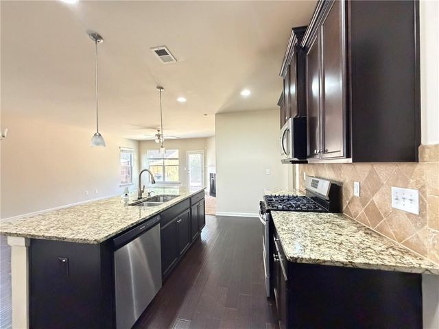 209 Emporia Loop, Mcdonough, GA 30253