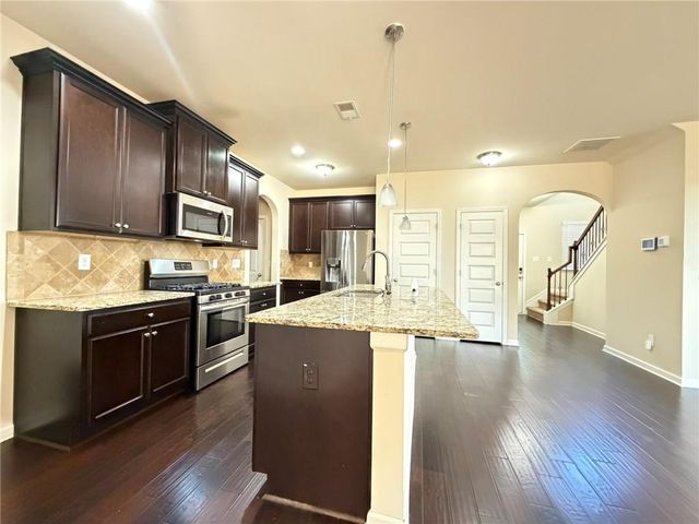 209 Emporia Loop, Mcdonough, GA 30253