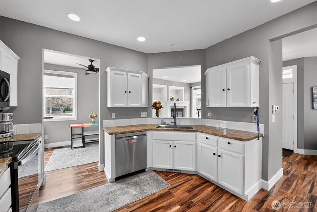 301 Wild Rose Street, Tacoma, WA 98466