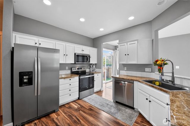 301 Wild Rose Street, Tacoma, WA 98466