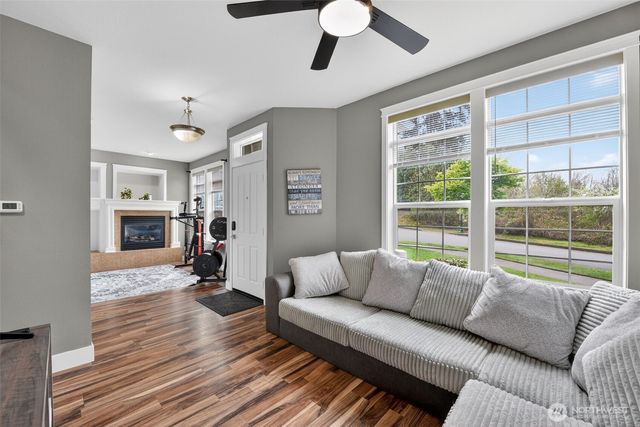 301 Wild Rose Street, Tacoma, WA 98466