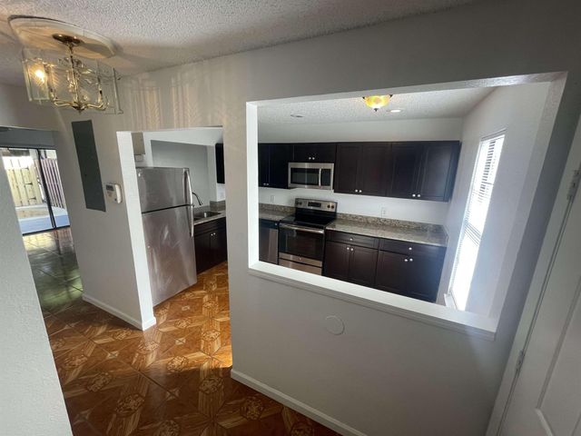 5089 Breckenridge Place 23, West Palm Beach, FL 33417