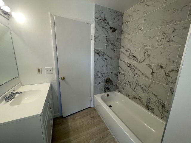 5089 Breckenridge Place 23, West Palm Beach, FL 33417