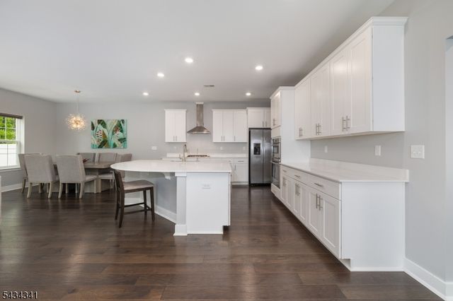 18 Mccluskey Pl, Morris Plains Boro, NJ 07950