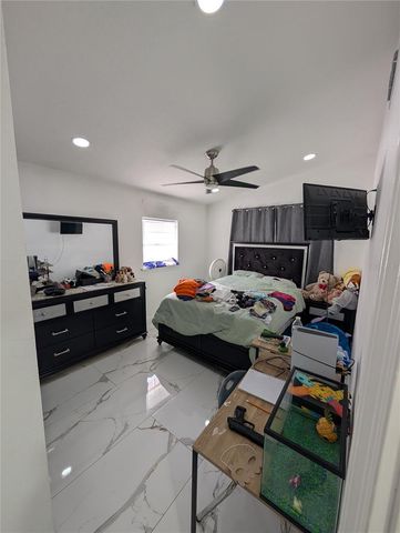 911 BEAR LAKE ROAD, Apopka, FL 32703
