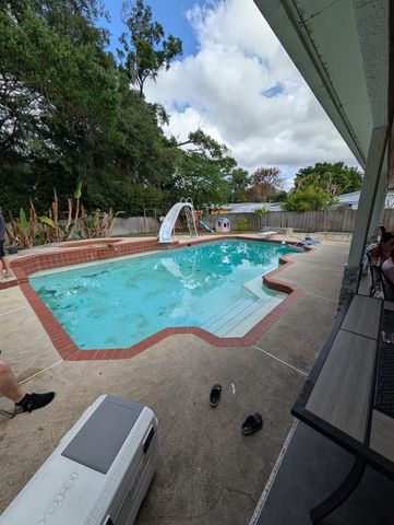 911 BEAR LAKE ROAD, Apopka, FL 32703