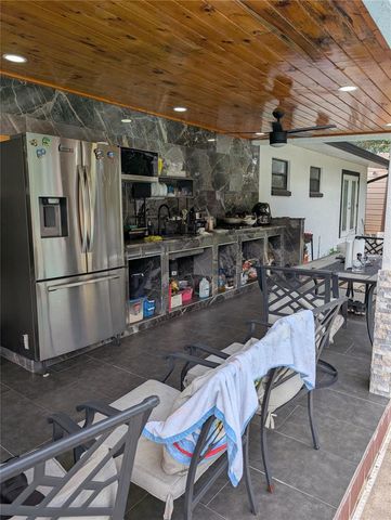 911 BEAR LAKE ROAD, Apopka, FL 32703