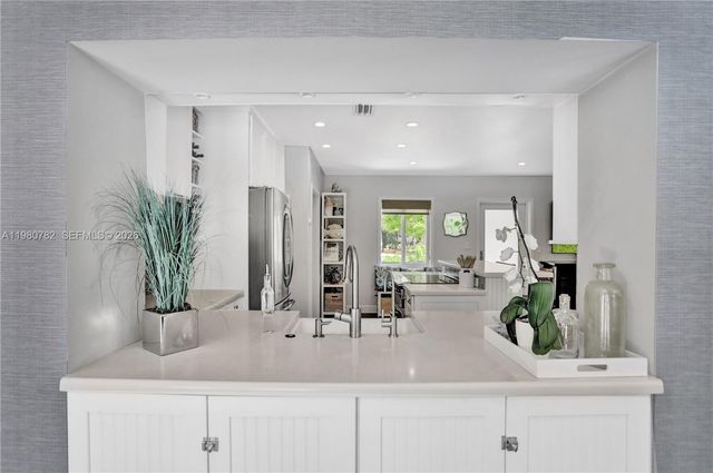 462 Glenridge Rd 0, Key Biscayne, FL 33149