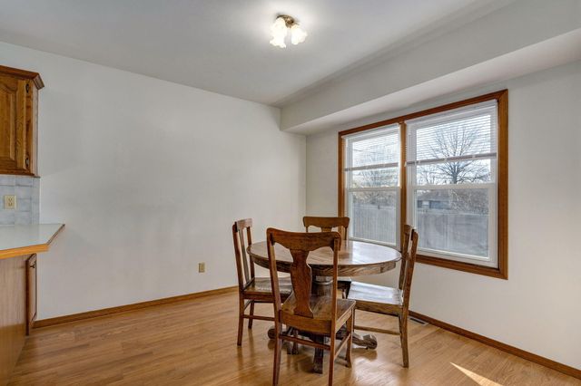 2672 W Village Terrace, Springfield, MO 65810