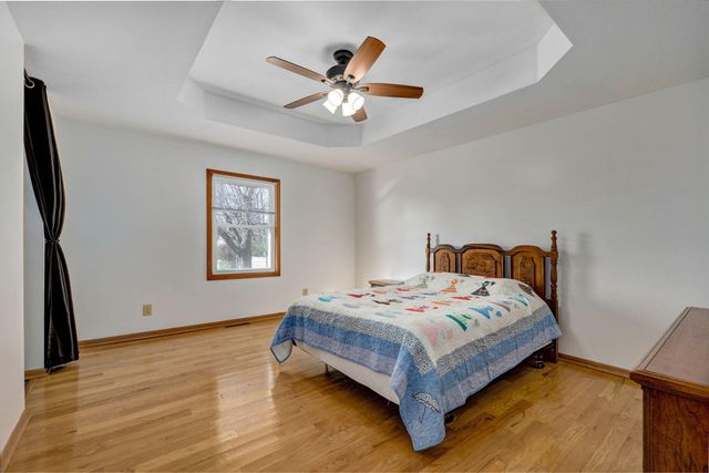 2672 W Village Terrace, Springfield, MO 65810